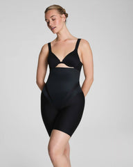 SPANXsupersculpt® Transform High-Waisted Mid-Thigh Short | Very Black