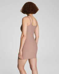 SPANXsupersmooth® Essential V-Neck Slip | Cafe Au Lait
