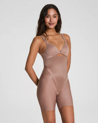 SPANXsupersculpt® Transform High-Waisted Mid-Thigh Short